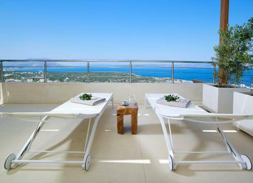 Adeste Villas