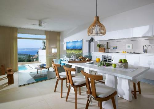 Adeste Villas