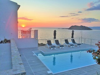 Eleia Seafront Villas