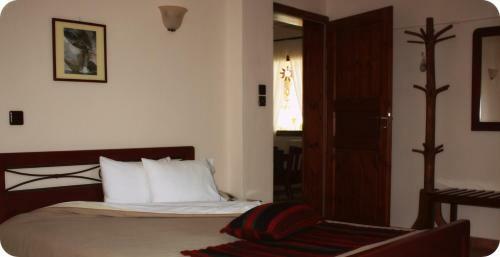 Hotel Monopati E6