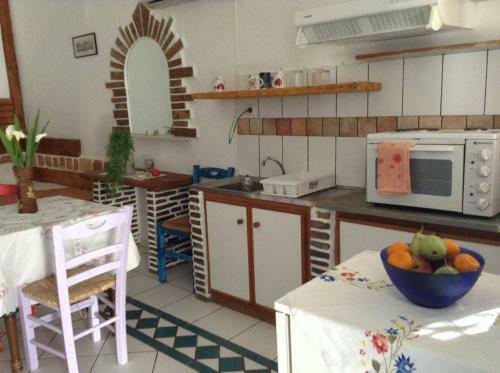 Aposperitis Rooms & Apartments
