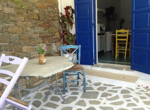 Aposperitis Rooms & Apartments