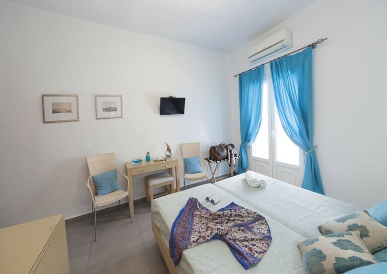 Blue Harmony Hotel