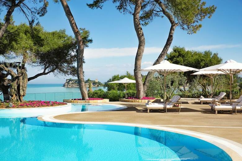 Hotel Sani Beach Club
