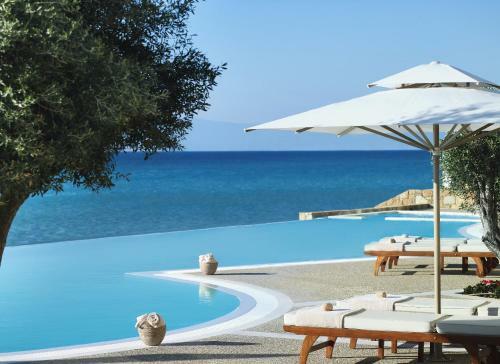 Sani Beach Hotel & Spa