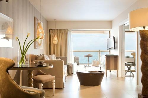 Sani Beach Hotel & Spa