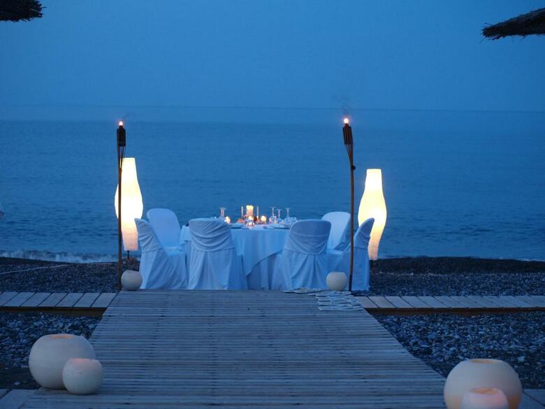 Thalatta Seaside Hotel