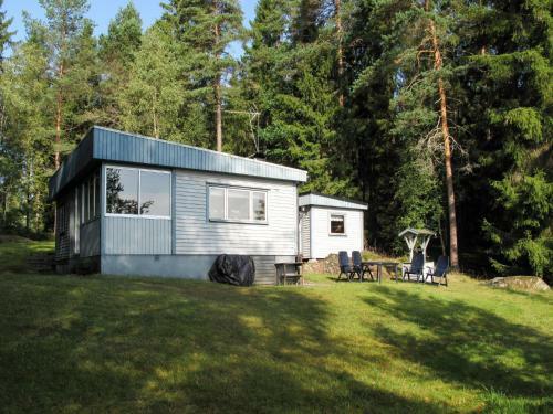 Holiday Home Sj�atorp Skogsstugan - Snd125
