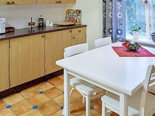 Holiday Home �verum