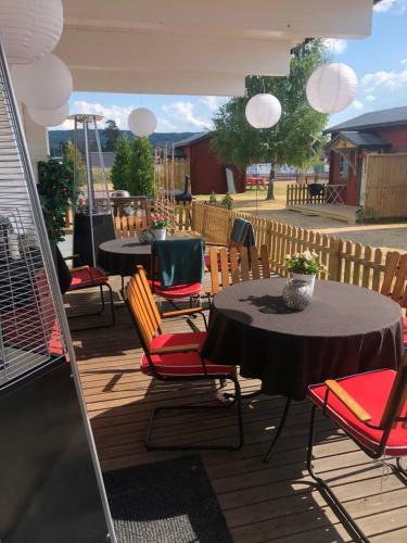 Fyra H�star St�llplats Husbilar