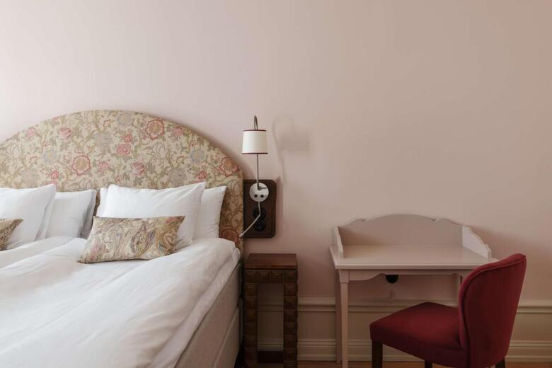 Hotel Ruth; Bw Premier Collection
