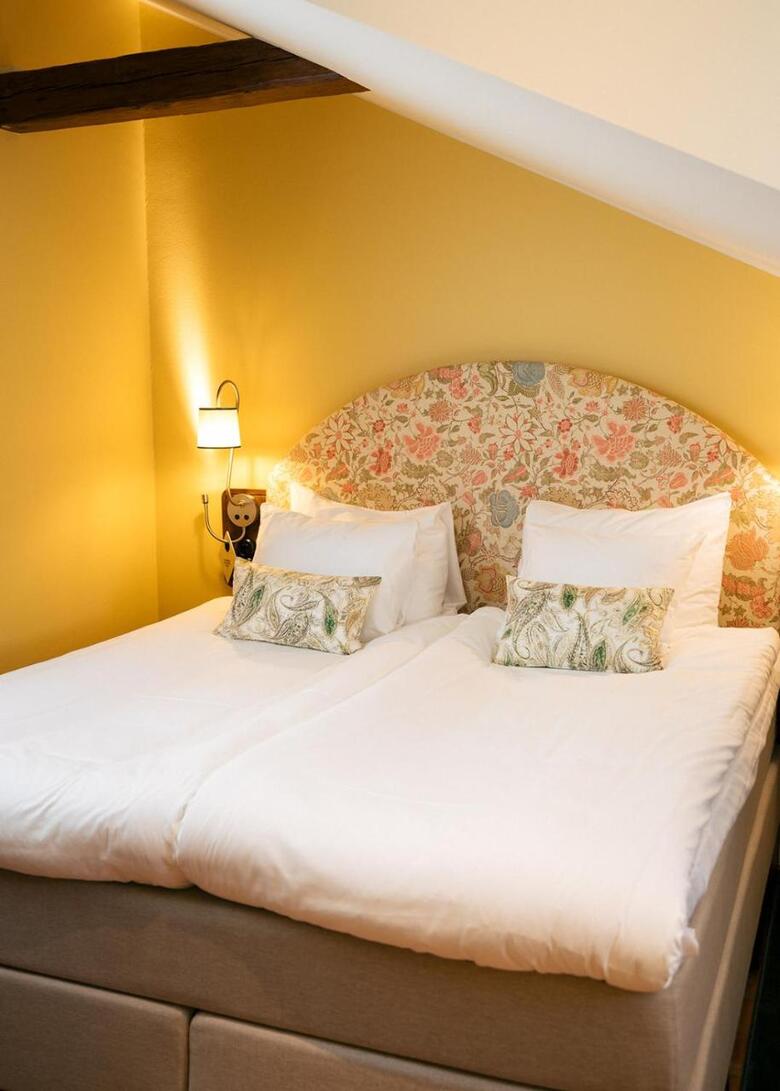 Hotel Ruth; Bw Premier Collection