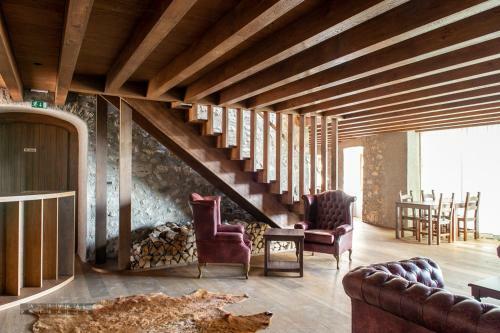 Hotel Vinica Castle