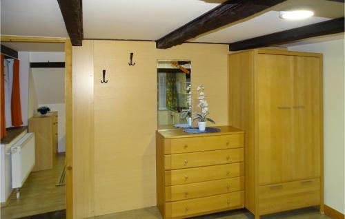 Amazing Apartment In Begunje Na Gorenjskem W/ Wifi And 2 Bedrooms