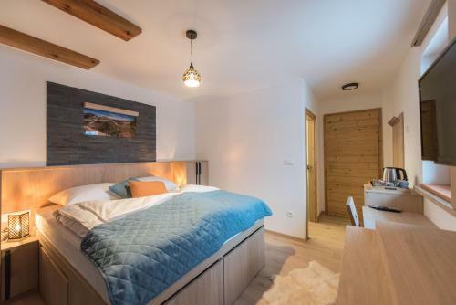 Hotel Guesthouse Lajnar