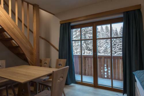 Hotel Guesthouse Lajnar