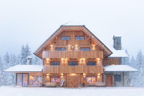 Hotel Guesthouse Lajnar