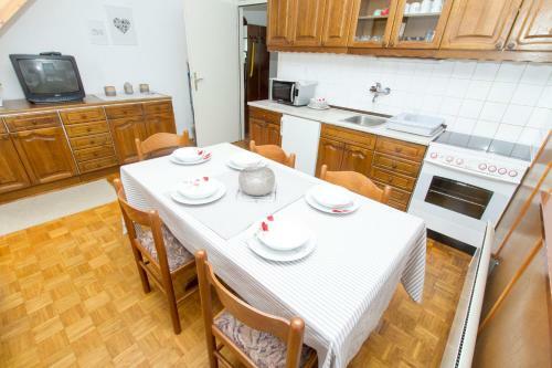 Apartamento Holiday Home Rose 150