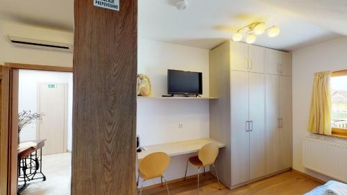 Hostal Guest House Doma?ija Krnc