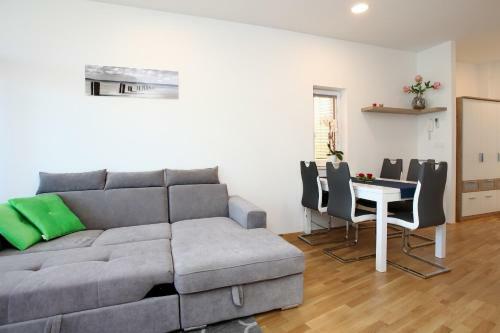 San Simon Sea View Apartment Ll