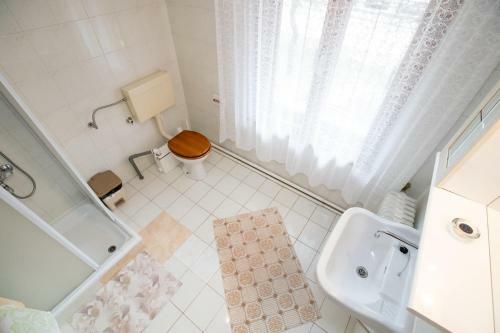 Hostal Apartment And Rooms Odar