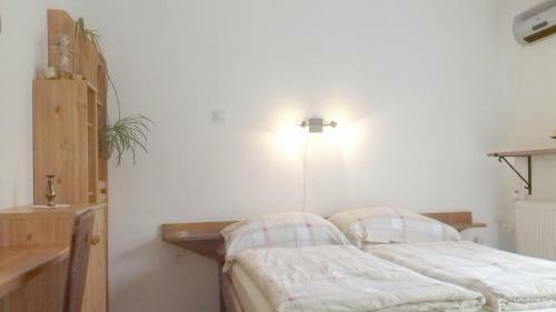 Hostal Apartment And Rooms Odar