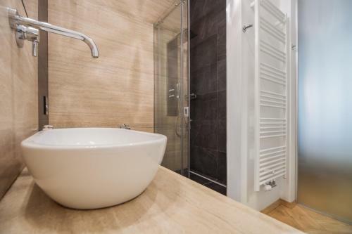 Central And Luxurious Beethovnova Apartment
