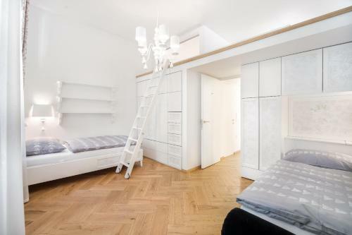 Central And Luxurious Beethovnova Apartment