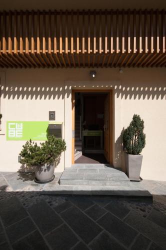 Bed & Breakfast Cube Central Rooms For 2