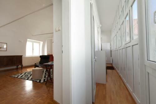 Charming Apartment Laura By Town Hall