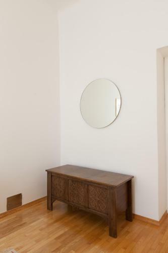 Charming Apartment Laura By Town Hall