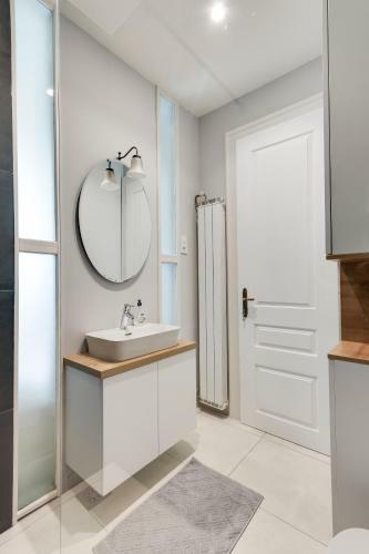 Fine Two Bedroom Trdinova Apartment