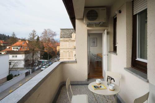 Levstikova Two-bedroom Apartment