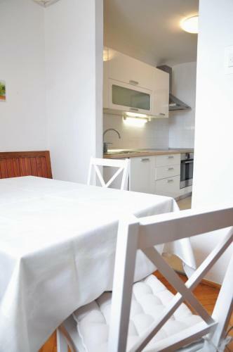 Apartment Tratnik By Locap Group