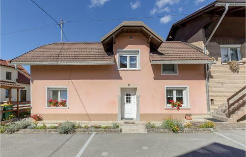 Amazing Home In Nova Vas W/ Sauna, Wifi And 2 Bedrooms