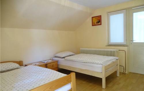 Amazing Home In Nova Vas W/ Sauna, Wifi And 2 Bedrooms