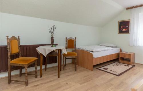 Amazing Home In Nova Vas W/ Sauna, Wifi And 2 Bedrooms