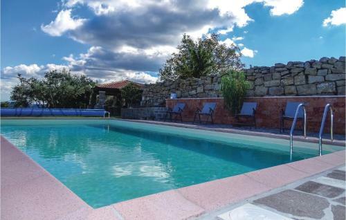 Two-bedroom Apartment In Pomjan