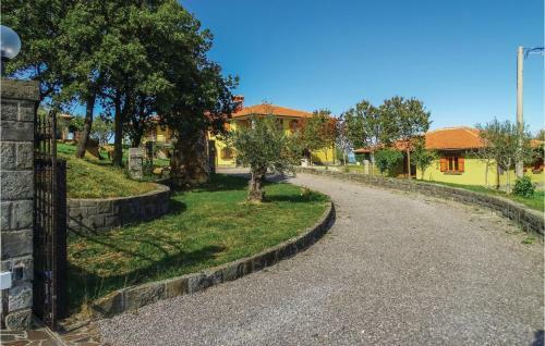 Two-bedroom Apartment In Pomjan