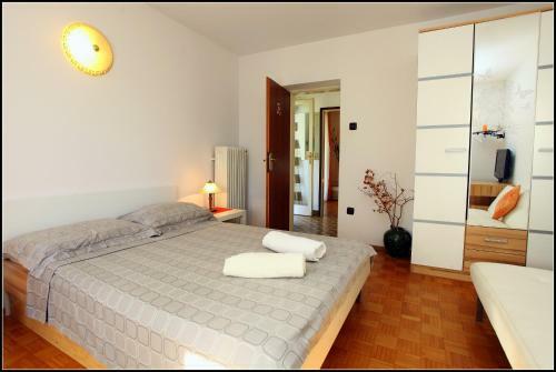 Hostal Champagne Apartments Portoro? Vp