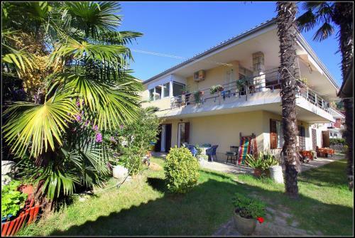 Hostal Champagne Apartments Portoro? Vp