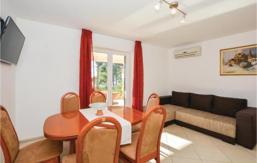 One-bedroom Apartment In Portoroz