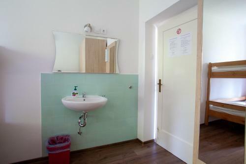 Hostel Trobenta In Oblak