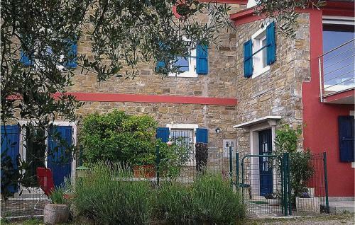Two-bedroom Apartment In Secovlje