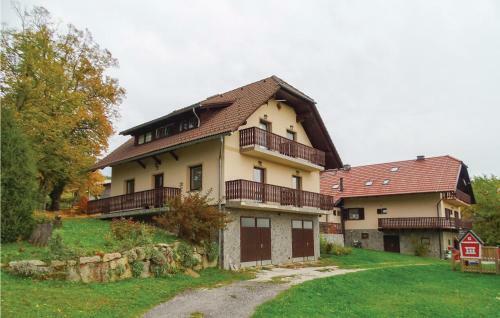 Two-bedroom Apartment In Zrece