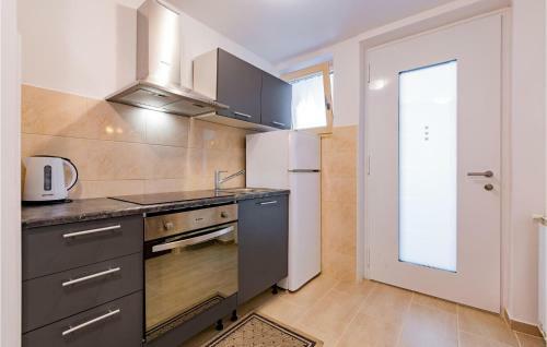 Nice Apartment In Lucija With 1 Bedrooms