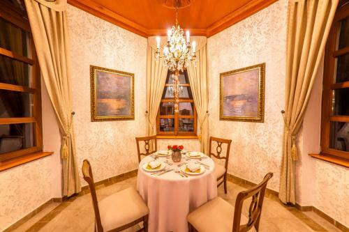 Hotel Ka?tie? Dezasse Jaslovsk� Bohunice