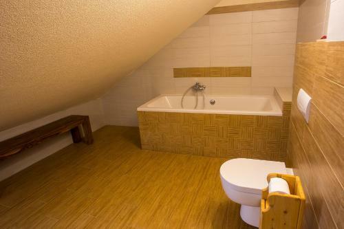 Hostal Pivnica A Penzion Pri Studni