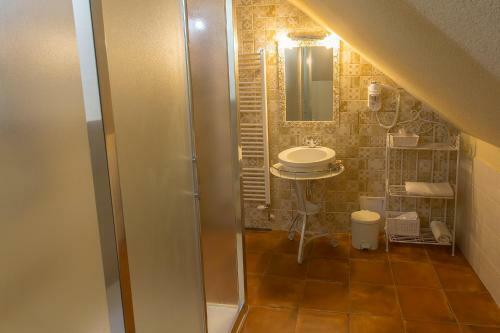 Hostal Pivnica A Penzion Pri Studni