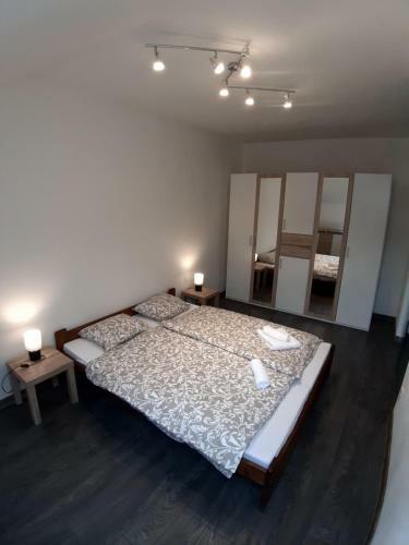 Hrn?iarska Apartments